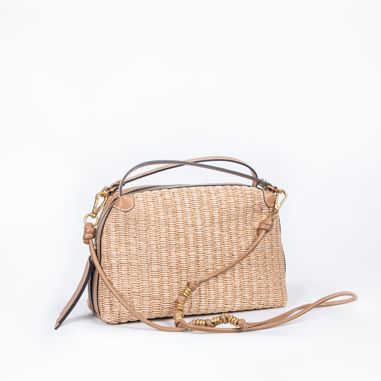 Tracolla con doppi manici.