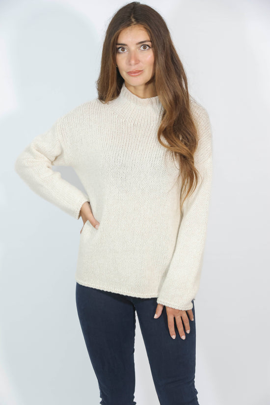 Pullover beige collo alto