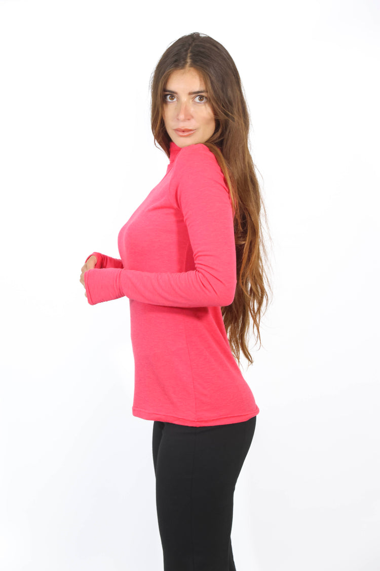 Maglia viscosa collo alto fucsia