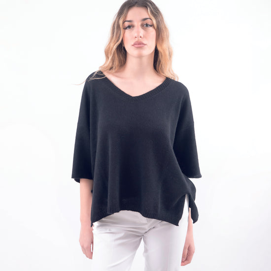 Poncho in cashmere scollo V nero