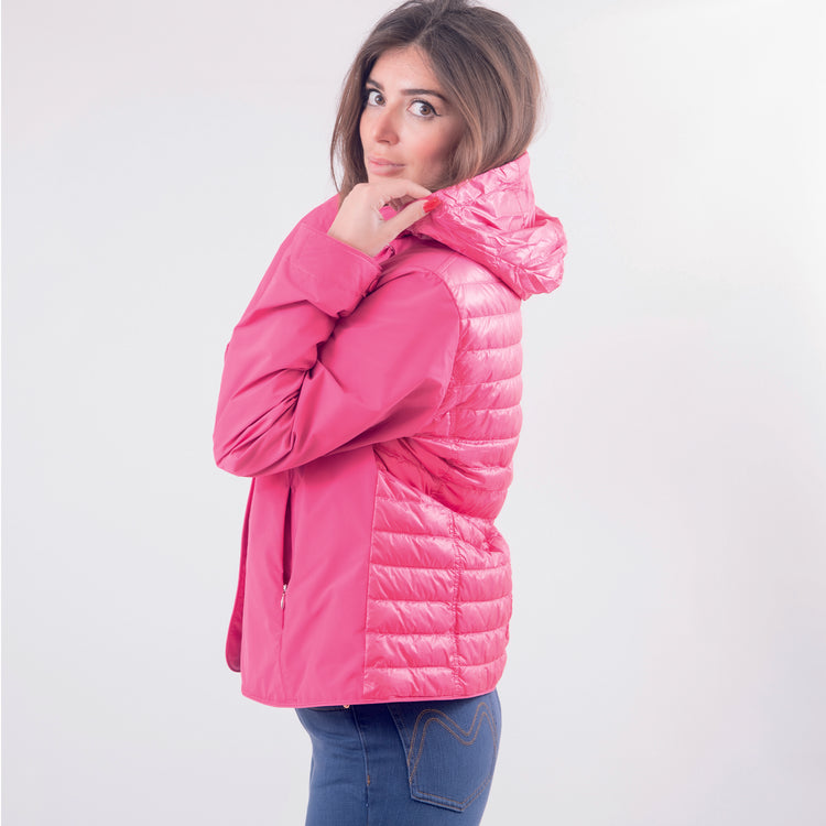 Piumino fucsia con cappuccio