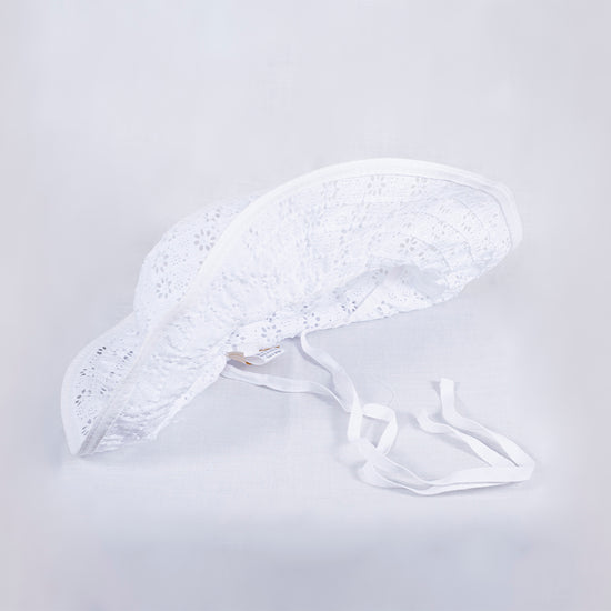 Cappello fantasia sangallo bianco