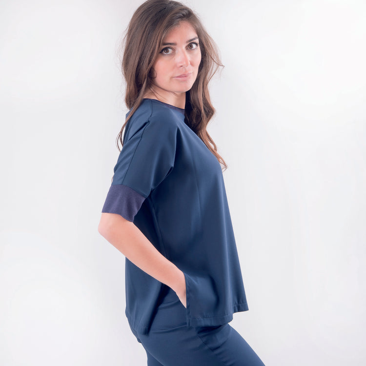Blusa in seta blu