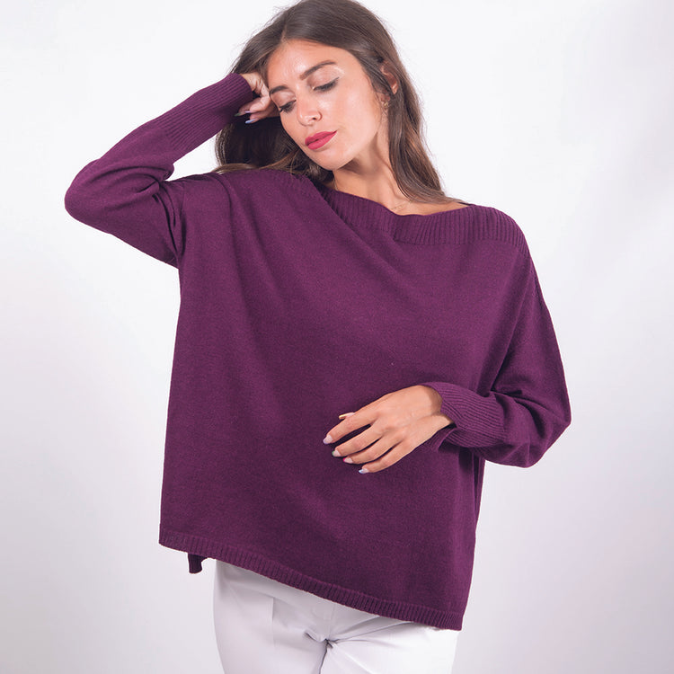 Pullover in lana scollo barca viola
