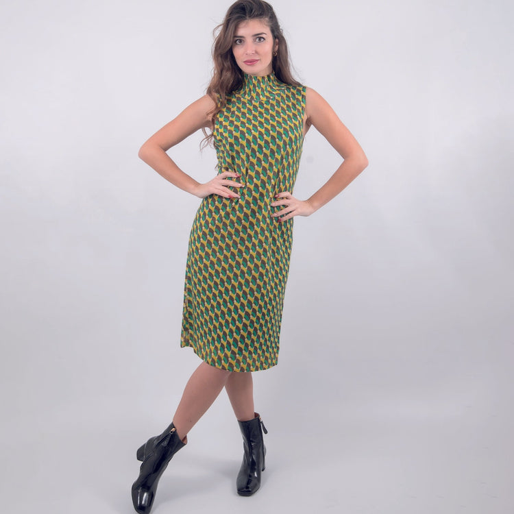 Abito smanicato in lana verde