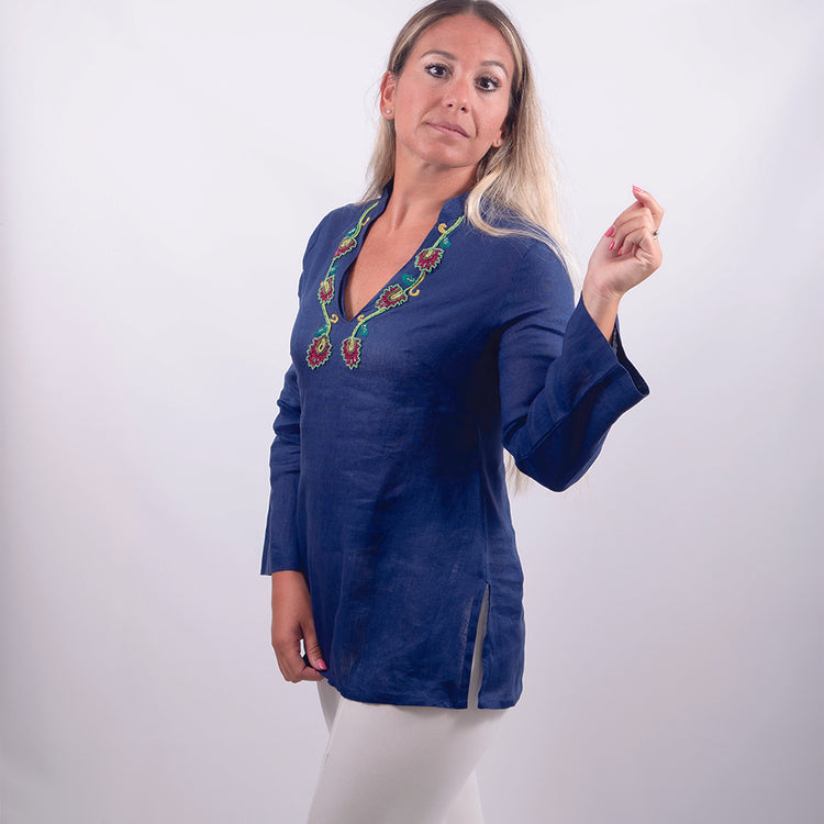 Camicia di lino manica lunga e scollo V blu