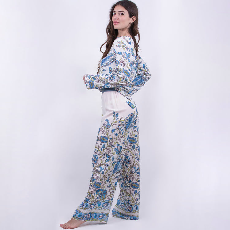 Pantalone gamba dritta in leggerissima viscosa stampata azzurro