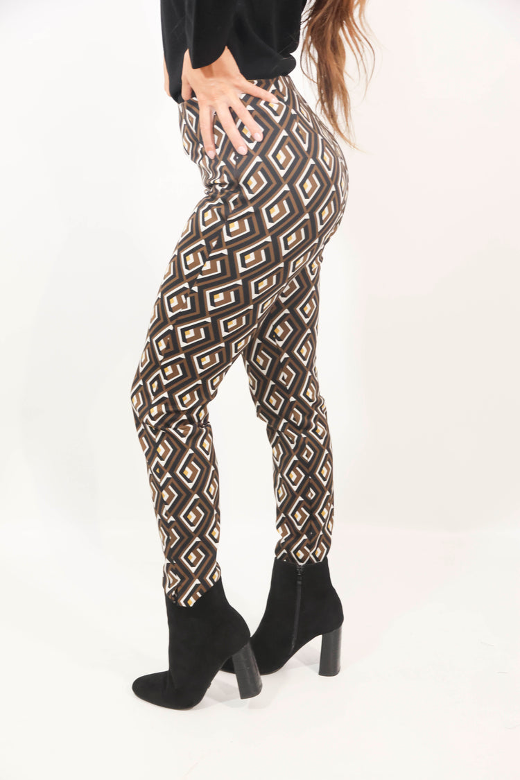 Pantalone fantasia geometrica marrone