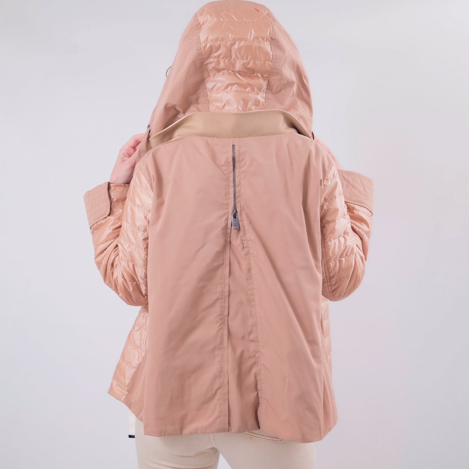 Piumino reversibile con cappuccio beige e bianco