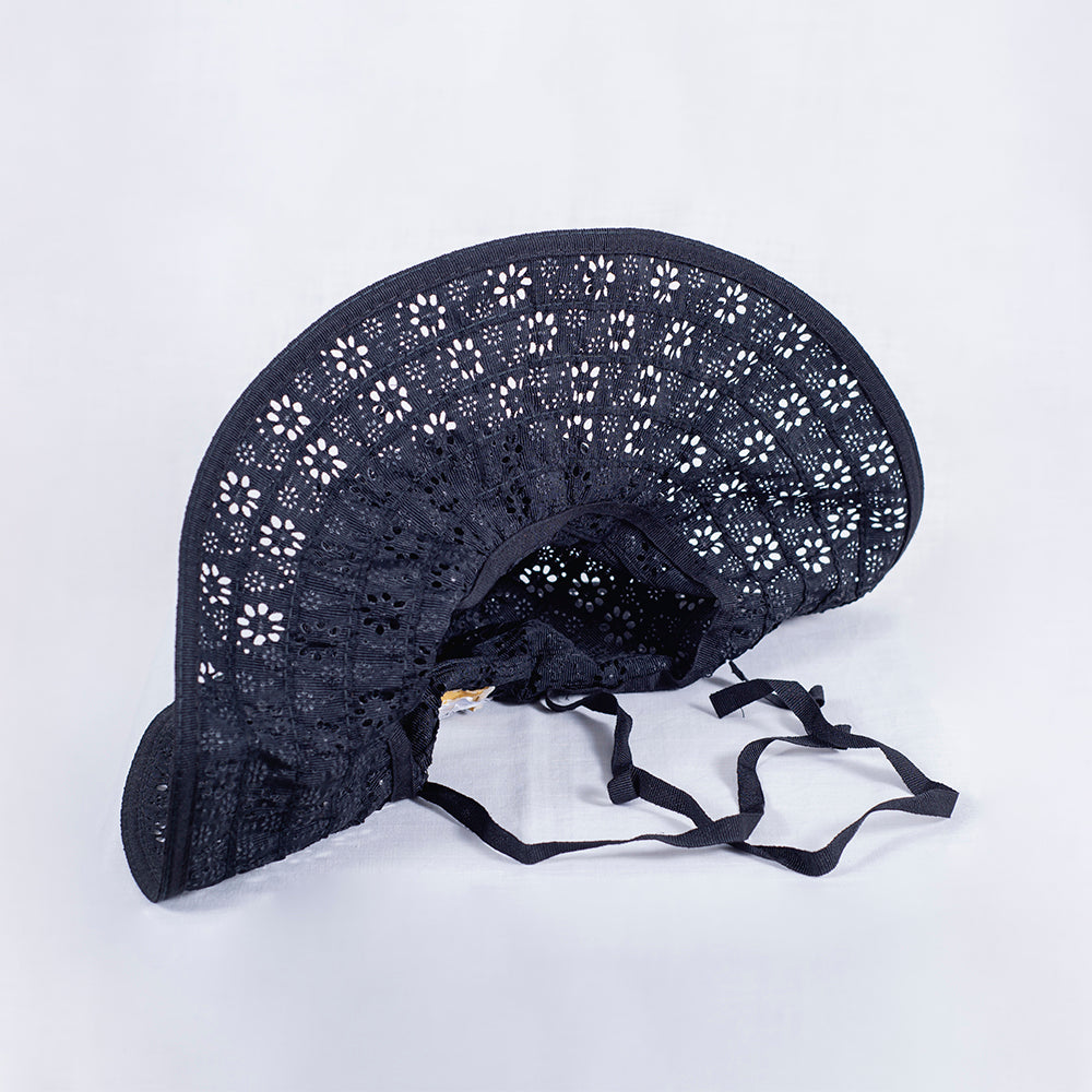 Cappello fantasia sangallo nero