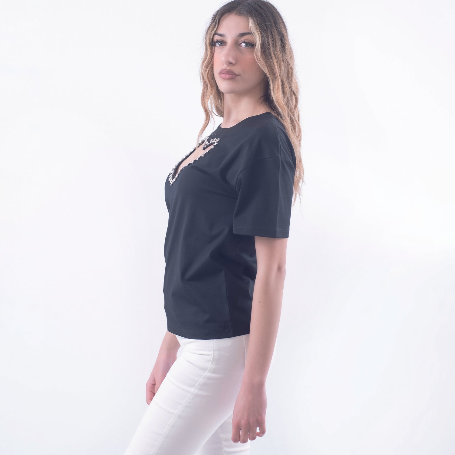 T-shirt con cuore diamanti nero