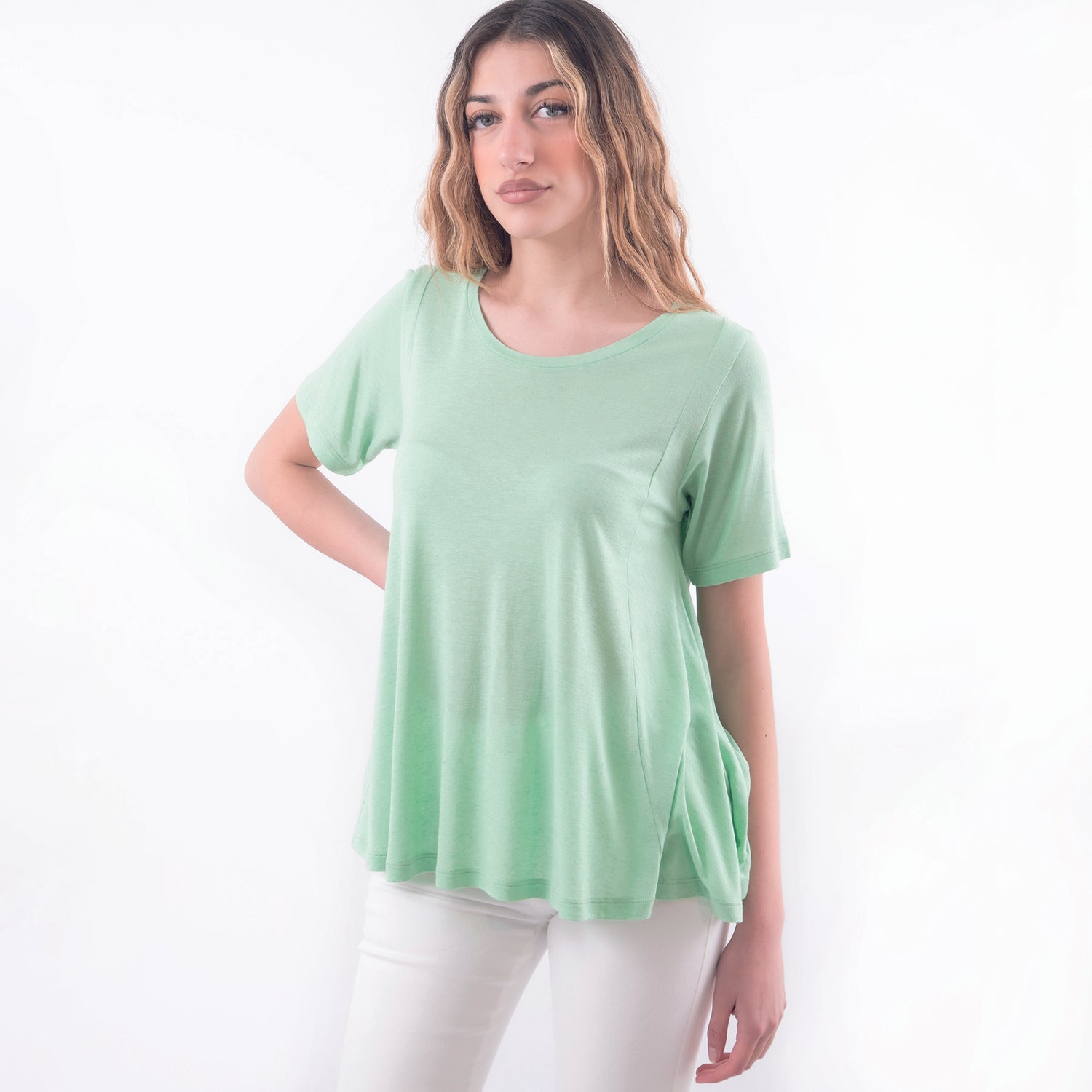 T-shirt in lino verde
